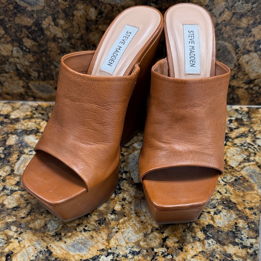 Steve Madden Women's Brown Leather Platform Mules
